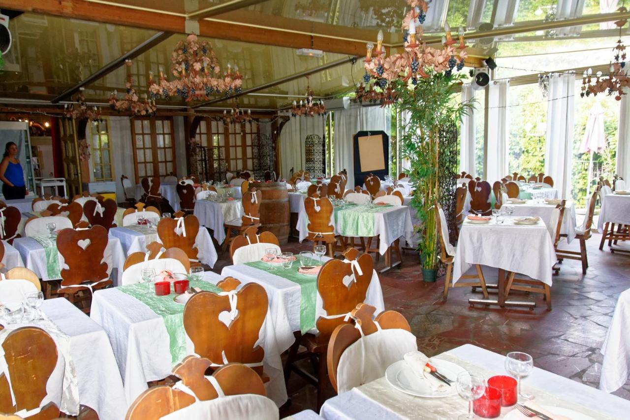 Domaine Du Berange Hotel Saint-Geniès-des-Mourgues Buitenkant foto